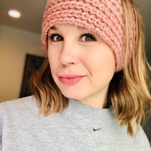 Meet your Posher, Casey